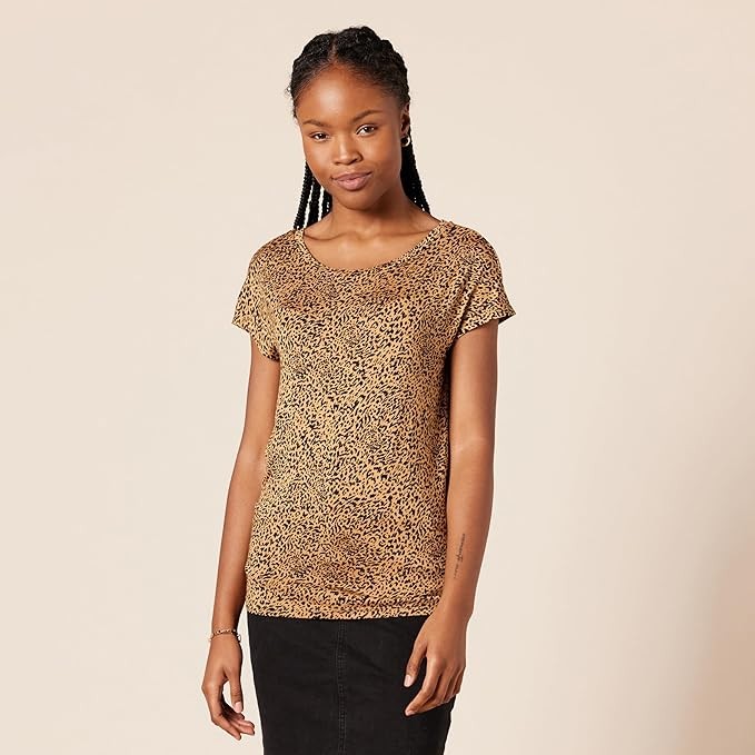 Amazon Essentials Women's Jersey Standard-Fit Short-Sleeve Boat-Neck T-Shirt, Pack of 2